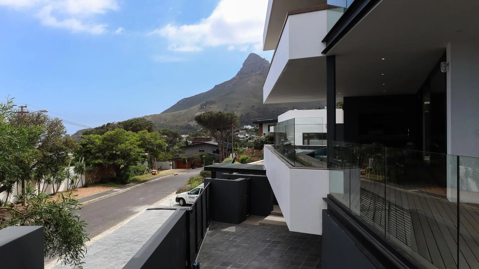 Paradise In Camps Bay, Luxury Villa With Pool And Views Cape Town Güney Afrika