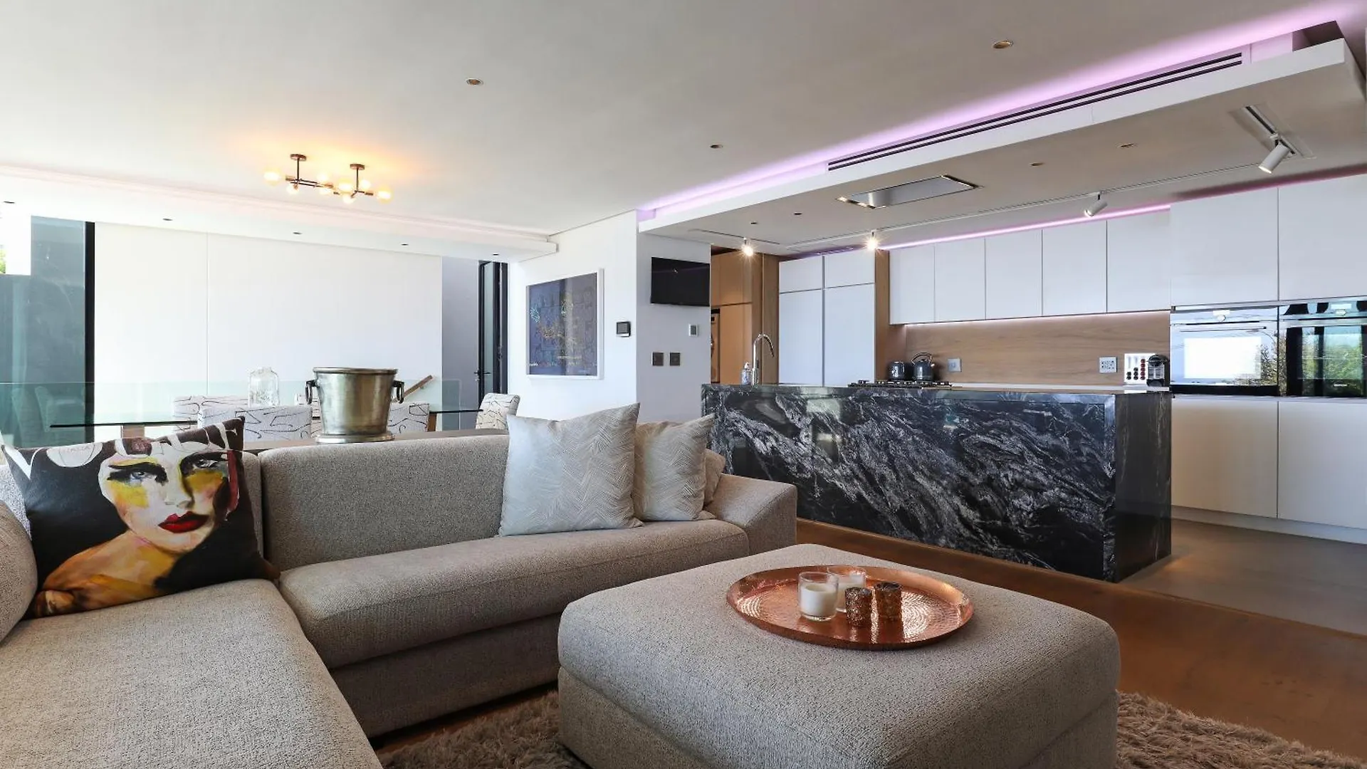 Paradise In Camps Bay, Luxury Villa With Pool And Views Cape Town 0*,